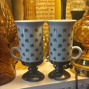 Elegant Clover Patterned Mugs with Silver Base